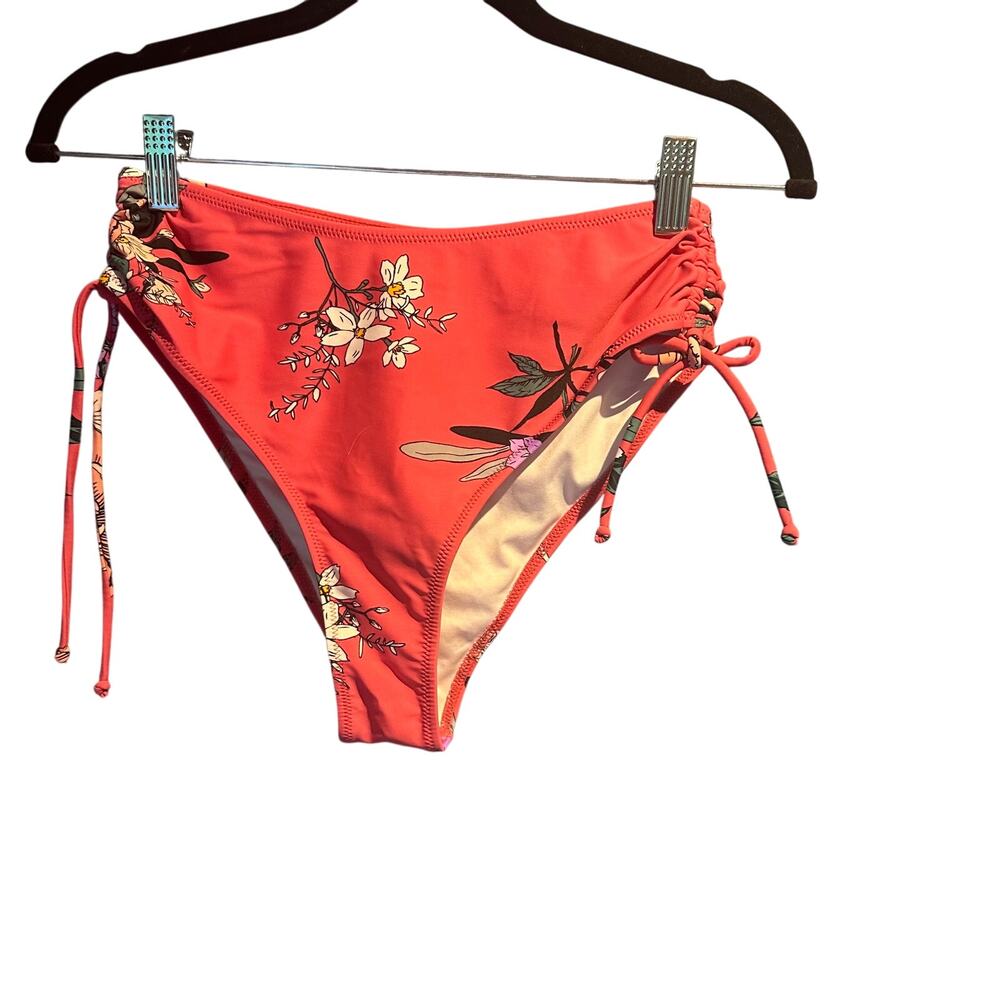 Cupshe Size Small Bikini Bottoms Pink with White Flowers Hot Tub Pool Cruise